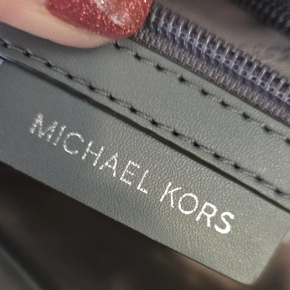 Michael Kors Gray Signature MK Medium Zip Satchel Crossbody - Picture 2 of 12